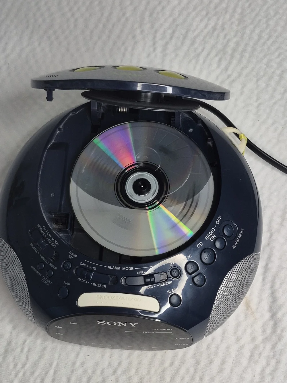 Sony Dream Machine ICF-CD831 Digital Alarm Clock Radio CD AM/FM Blue